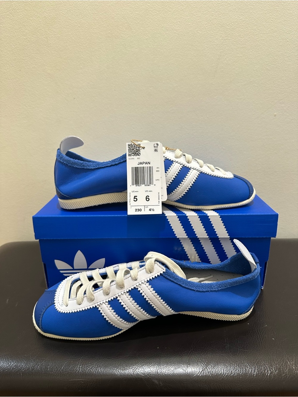 NIB Womens Adidas Originals Country Japan Sneakers JS3773 Bright Royal / Cloud W - Picture 6 of 8